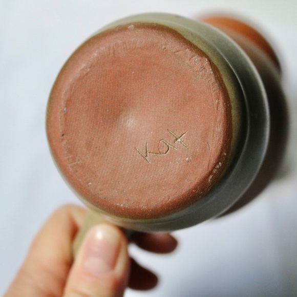 Set of 2 Handmade Pottery Earthenware Coffee Tea Mugs Signed by Artist Brown - Picture 5 of 10